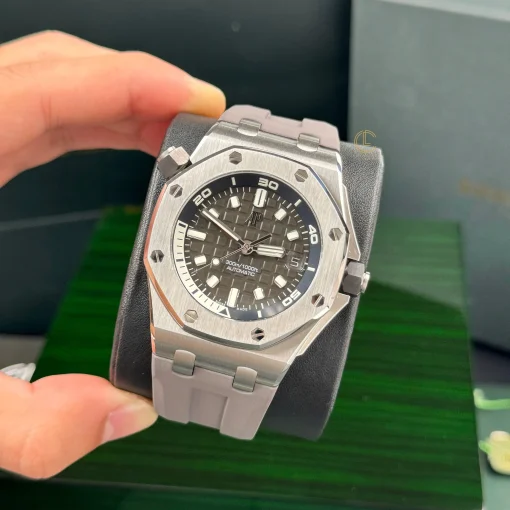 Audemars Piguet Royal Oak Offshore Diver 15720ST 42mm Stainless Steel Grey Dial - VIP Version